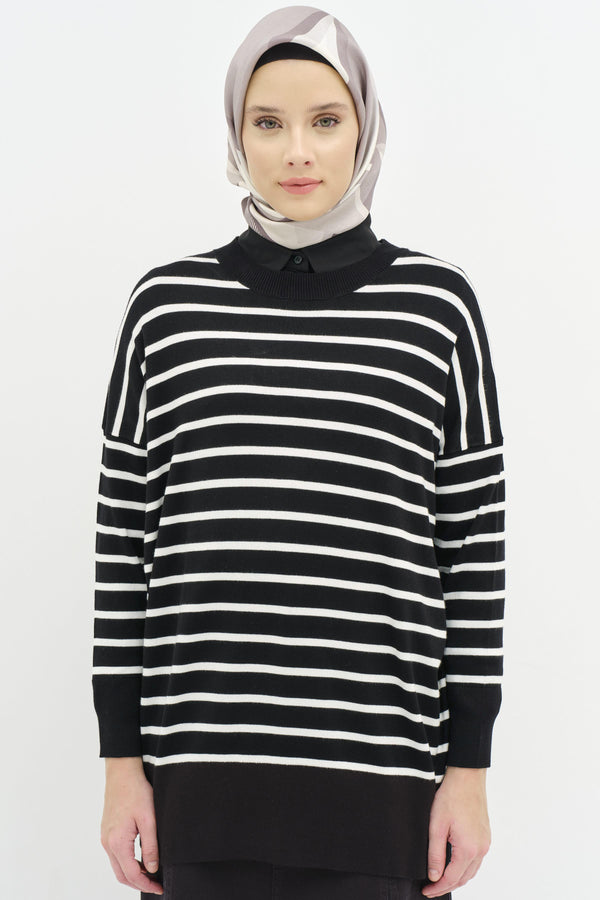 Striped Low Sleeve Knitwear Sweater - Black - White