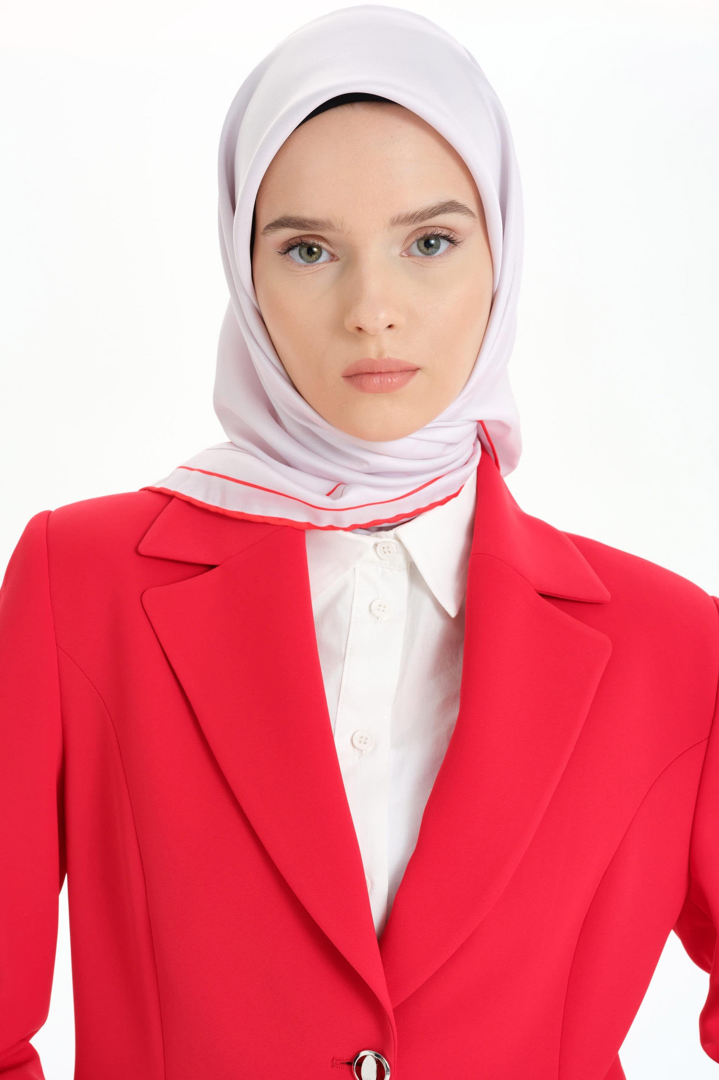 Kolları Düğmeli Blazer Ceket - Kırmızı TUĞBA