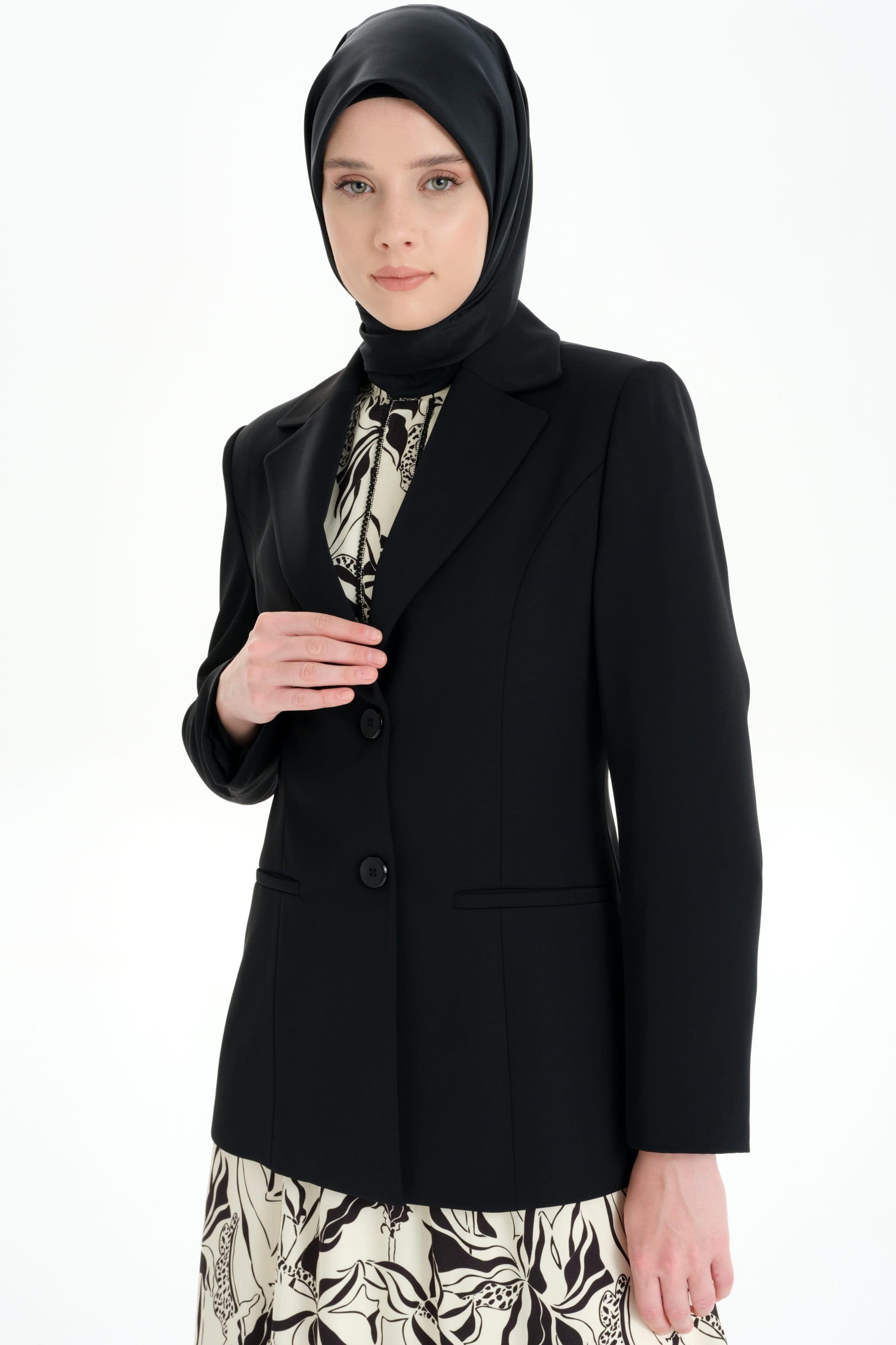 Kolları Düğmeli Blazer Ceket - Siyah TUĞBA