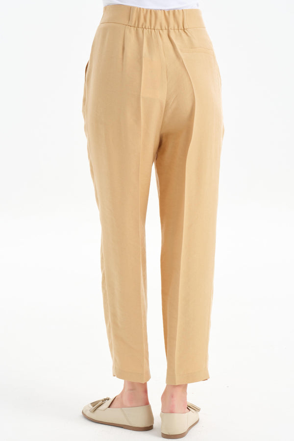 Pleated Detailed Pocketed Trousers - Beige