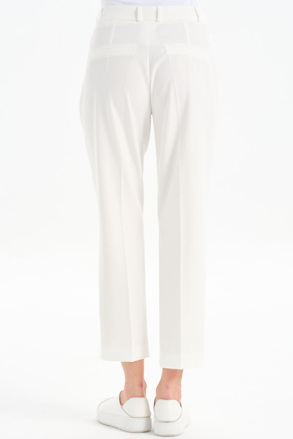 Single Pleat Basic Trousers - Ecru