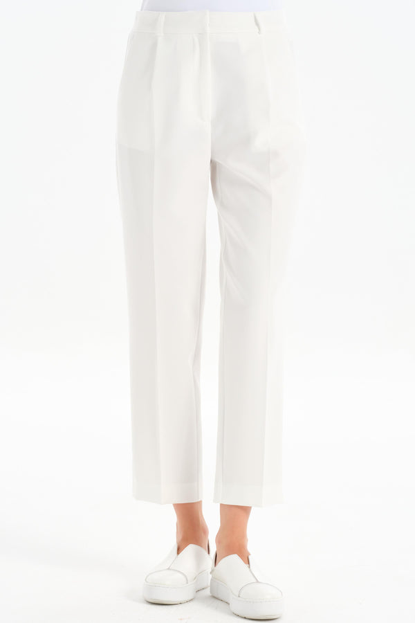 Single Pleat Basic Trousers - Ecru